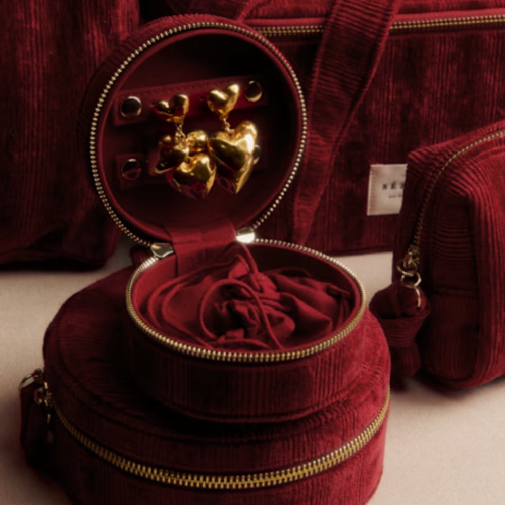 Sézane | Jewelry Case | Round Red Velvet